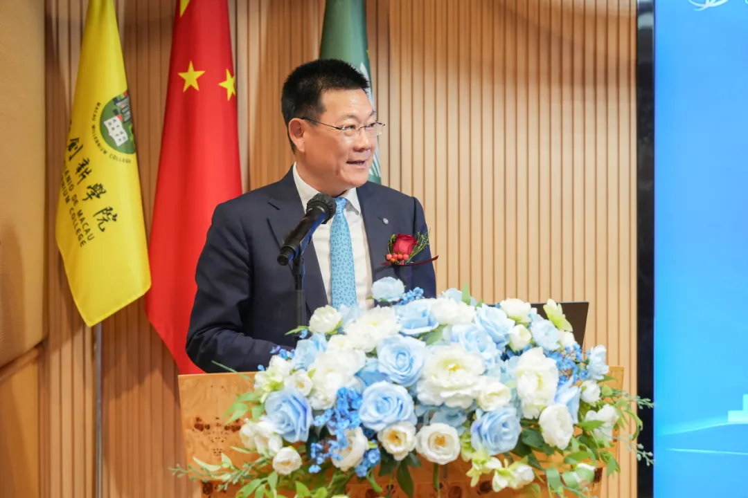 仲偉合校長致辭